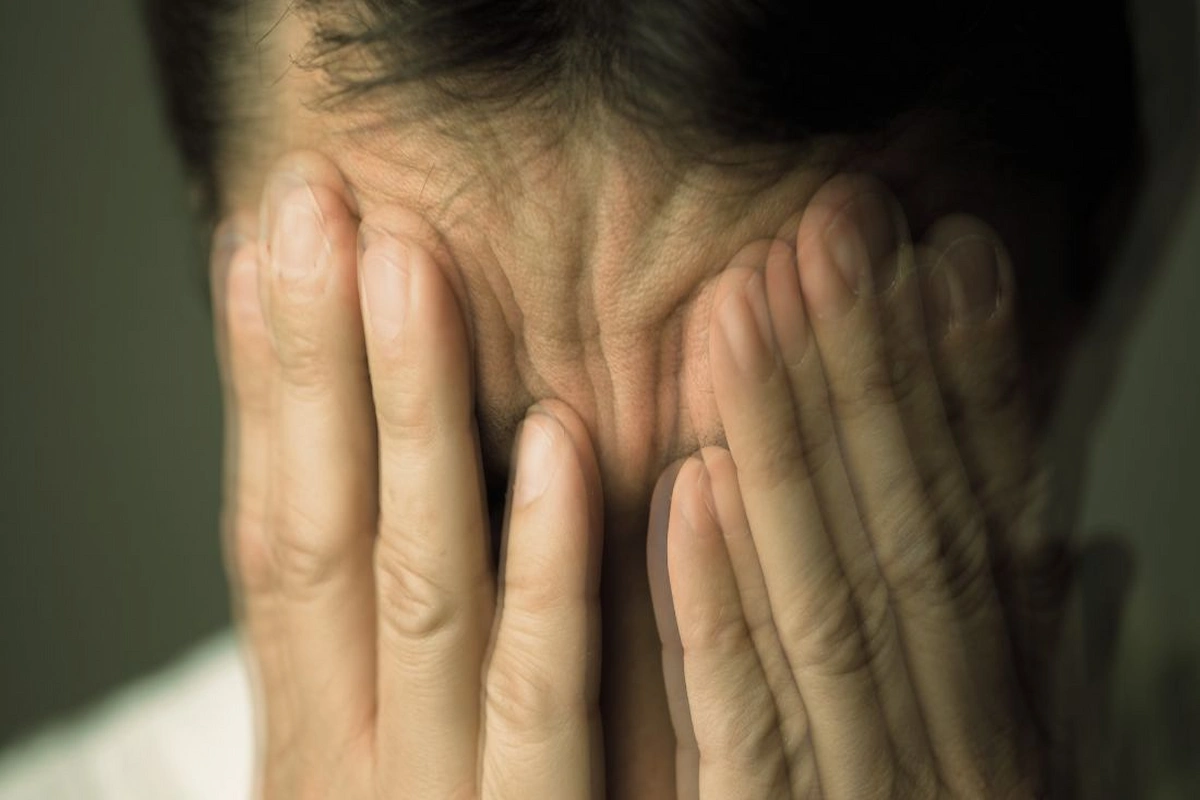 میگرن چشمی تا چه سنی ادامه دارد؟