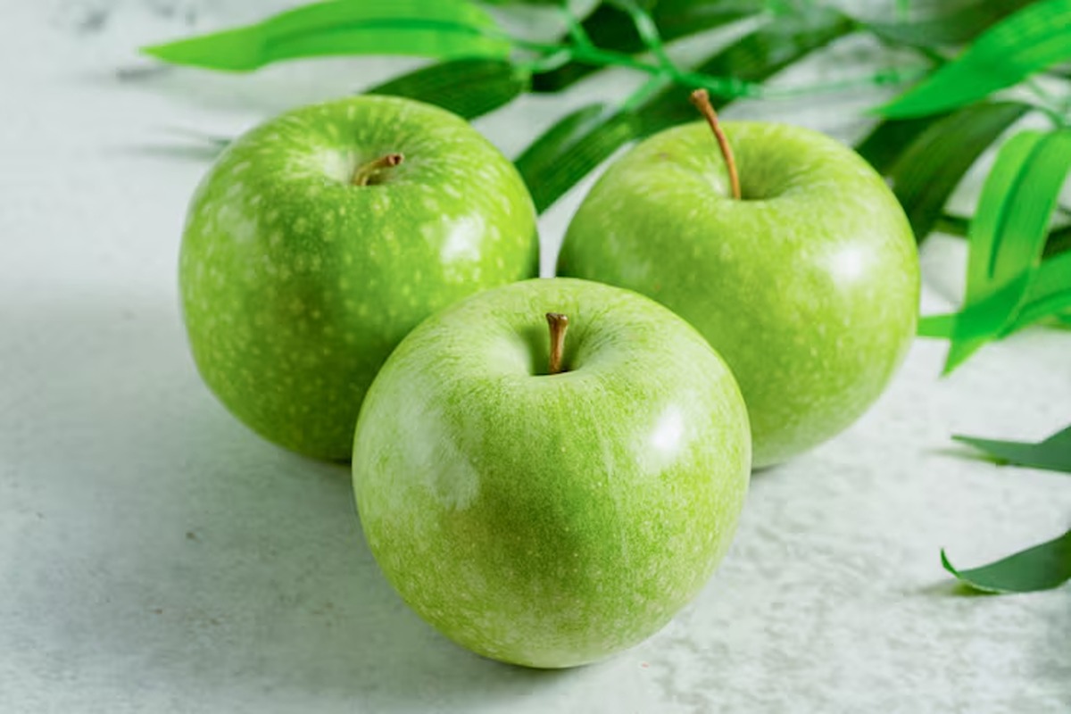 فواید سیب سبز برای کبد چرب